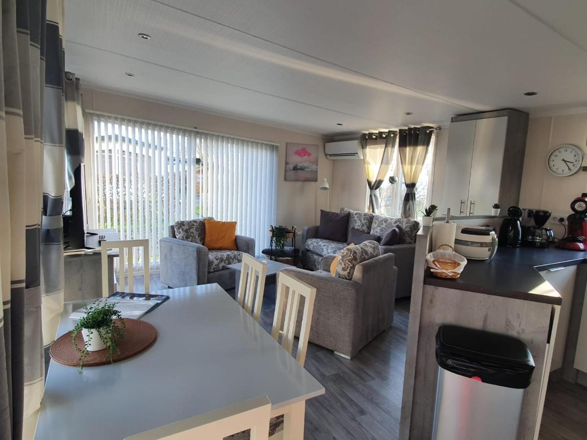 Chalet Seeliebe Lathum ภายนอก รูปภาพ